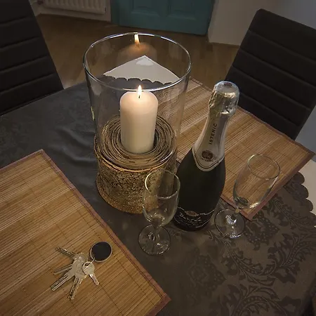 Urban Dreams Apartma